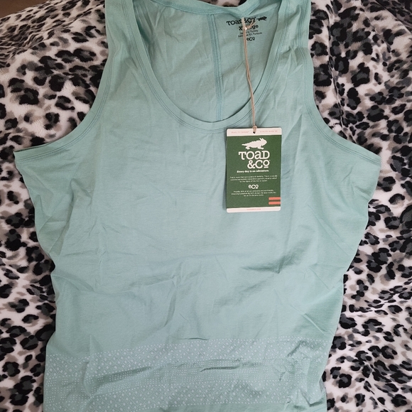 Toad&Co Tops - Workout Tank Women's XL